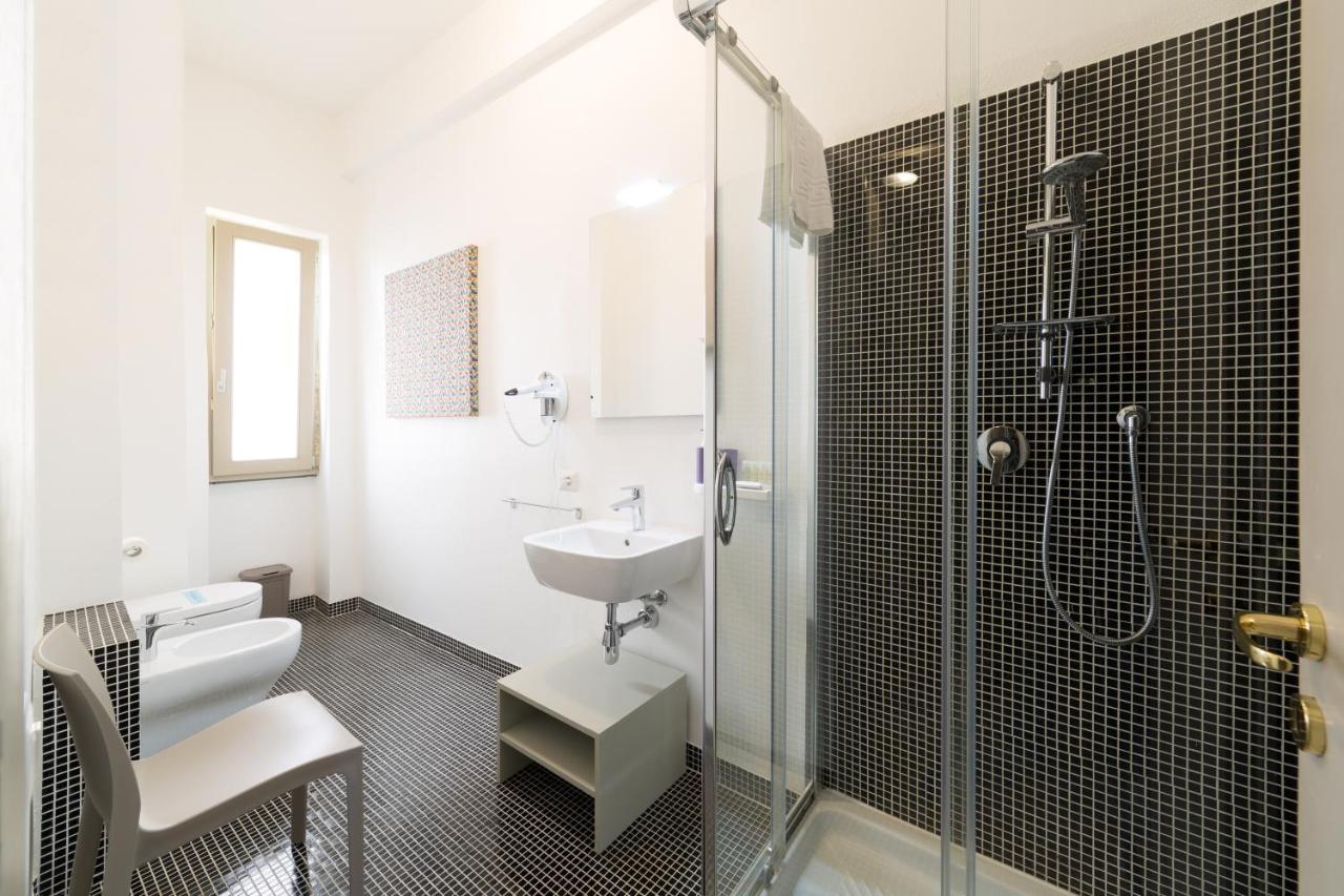 Budget rooms sonnino 37 Cagliari Buitenkant foto